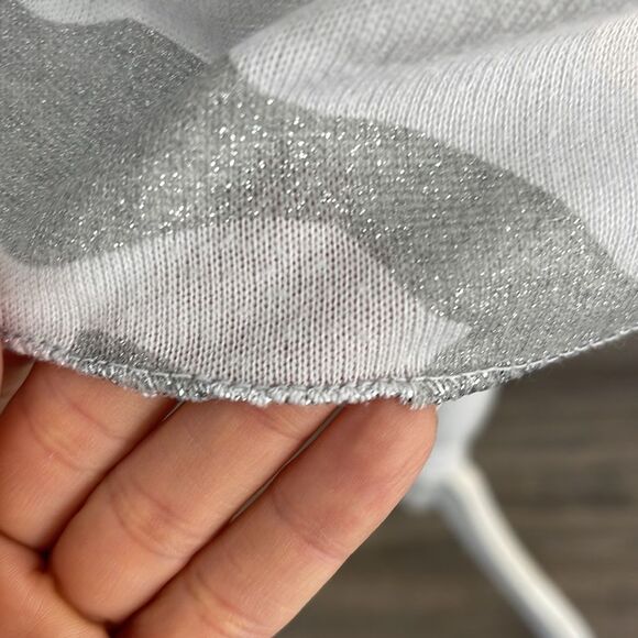 Grey Cam light weight top (nwt) - Picture 4 of 7